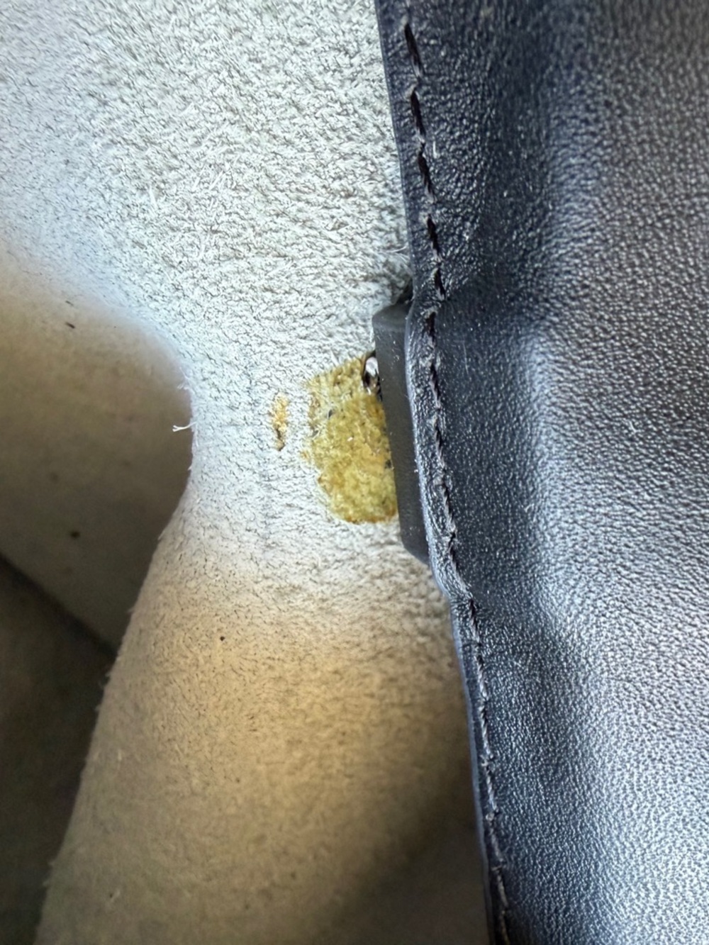 Celine Cabas horizontal leather tote. - Picture 11 of 16